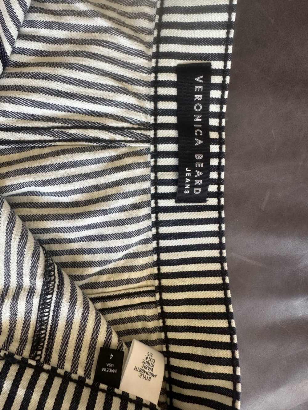 Mini skirt - Picture 4 of 4